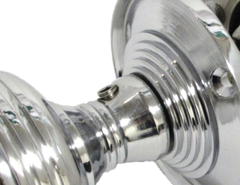 EDH Door Hardware Polished Chrome Reeded Door Knobs + Latch Set Sprung Handles 1 Pair