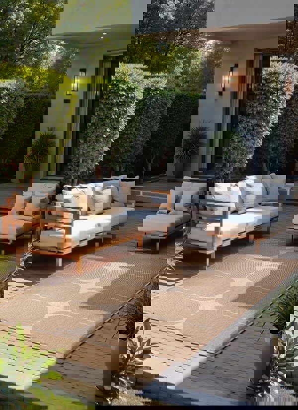 The Rugs Reversible Weatherproof Indoor-Outdoor Rug