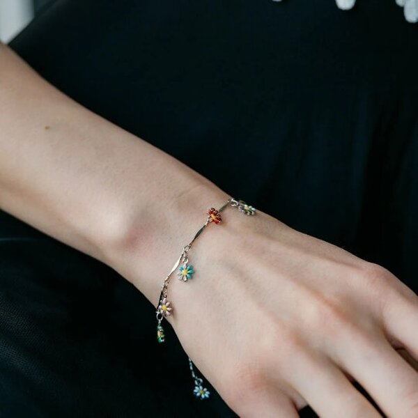 The Colourful Aura Colourful Rainbow Sun Flower Dangle Indie Boho Daisy Floral Charms Bracelet - Silver