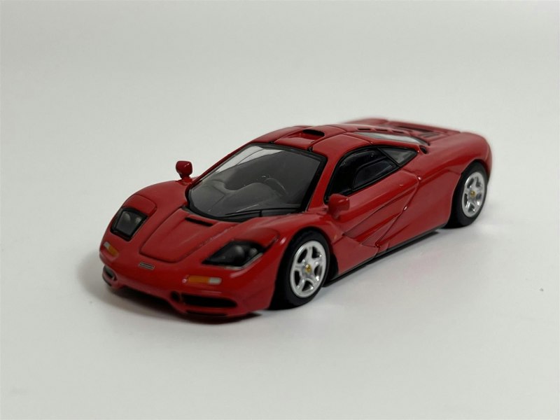 Mini GT McLaren F1 Red LHD 1:64 Scale MGT00654L