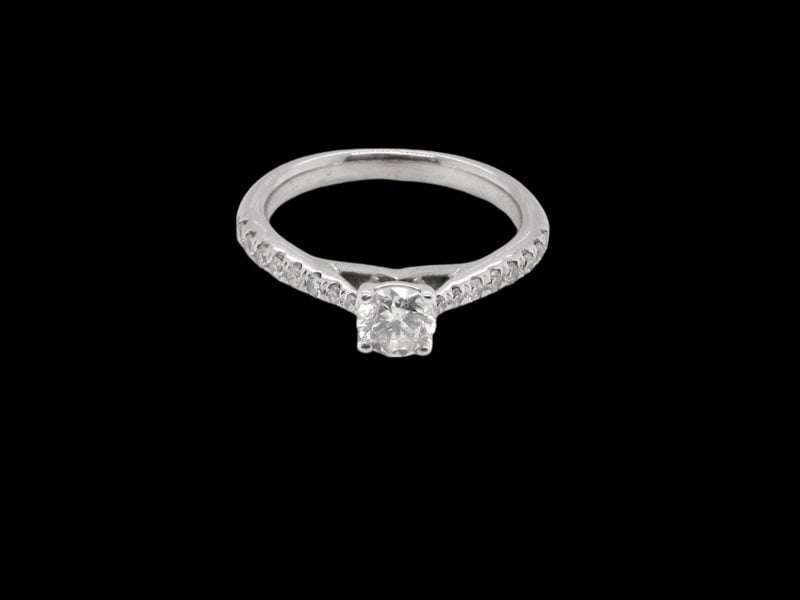 Vintage Tom A white gold solitaire Diamond ring