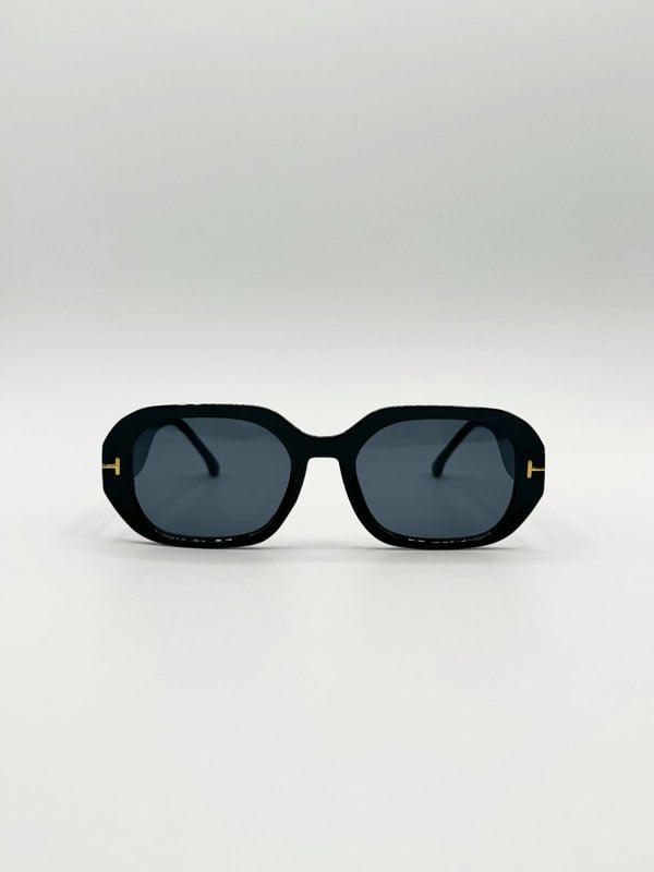 SVNX Oval Sunglasses with Wide Arm in Black