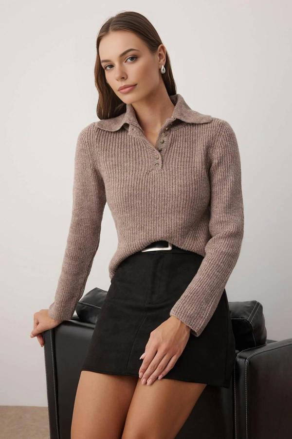 WOVCOR Soft Textured Buttoned Polo Collar Knit Sweater