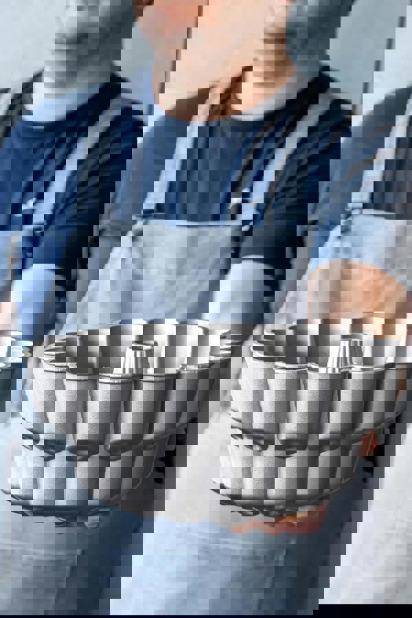 MasterClass Cast Aluminium Decorative Tiered Cake Tin, 24cm