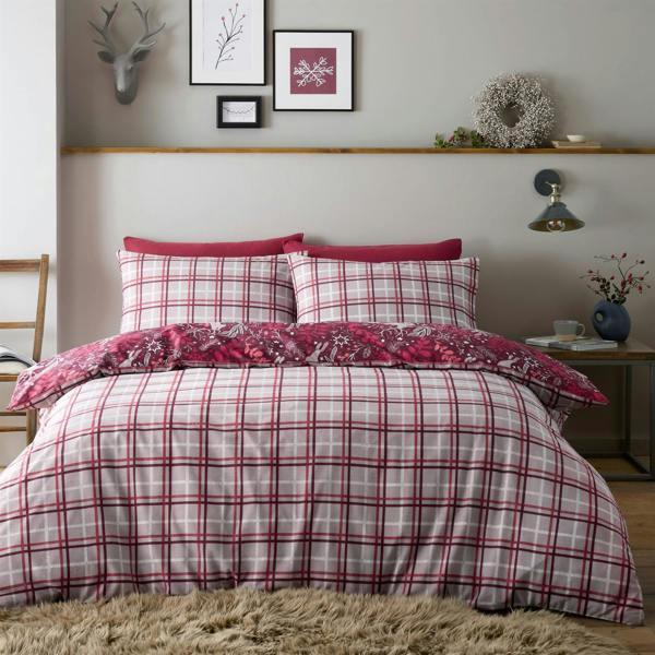 Winter Stags Red Duvet Cover Set