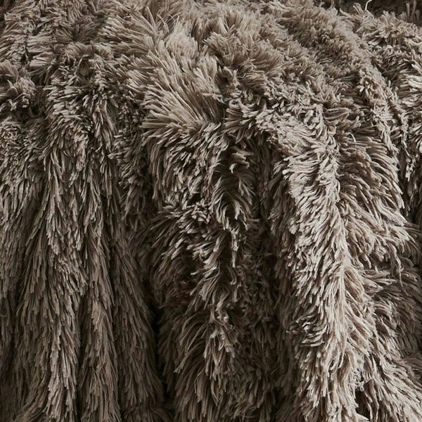 Catherine Lansfield Cuddly 150x200cm Throw Natural