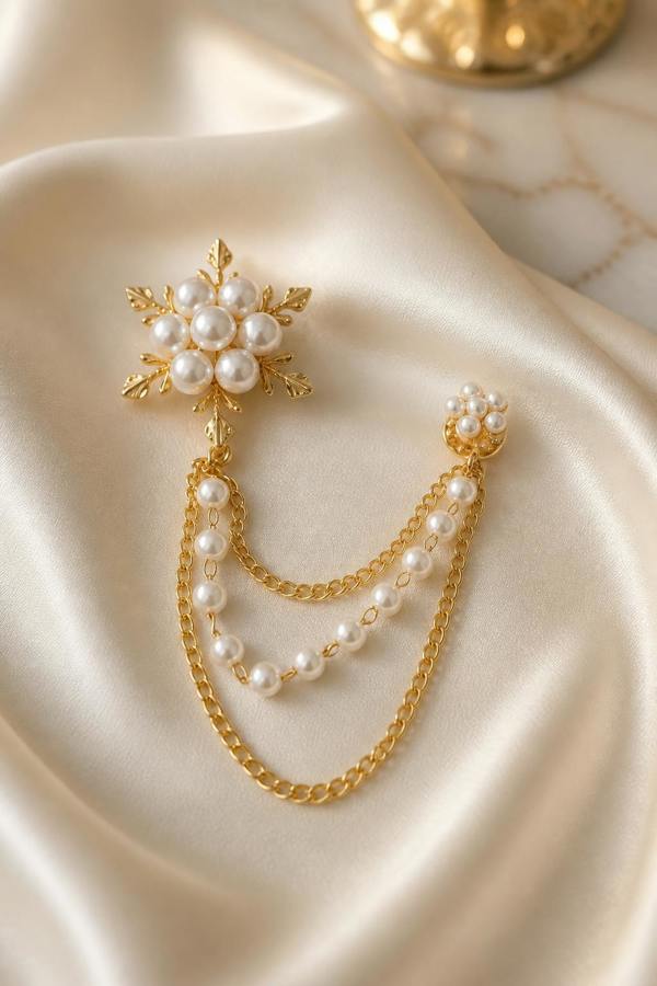 Pamoni Elegant Pearl and Gold Lapel Chain Brooch