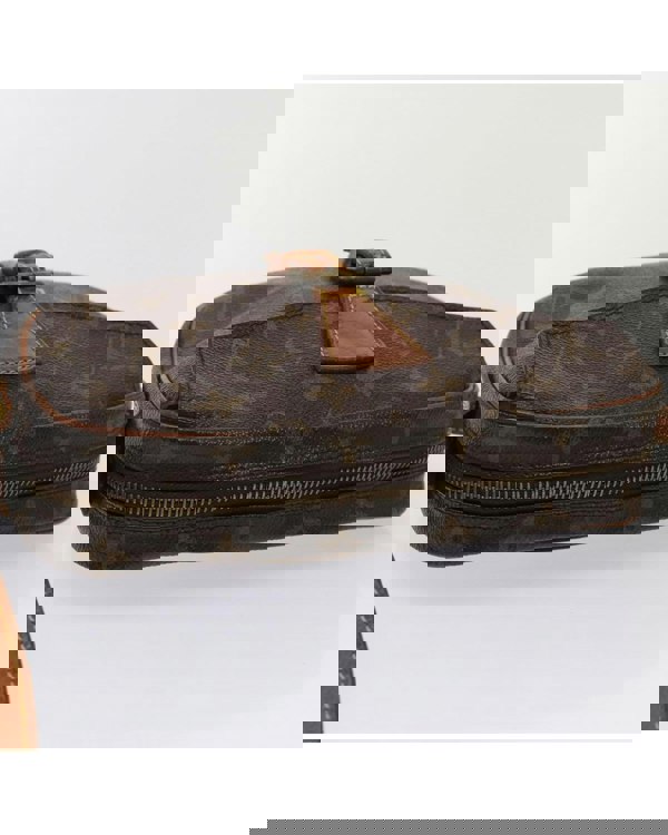 193981353.jpg