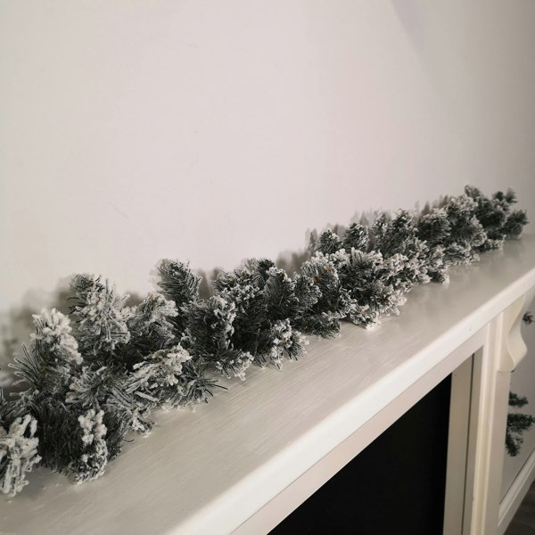 Samuel Alexander 9ft (2.7m) Premier Christmas Snow Flocked Woodcote Fir Garland