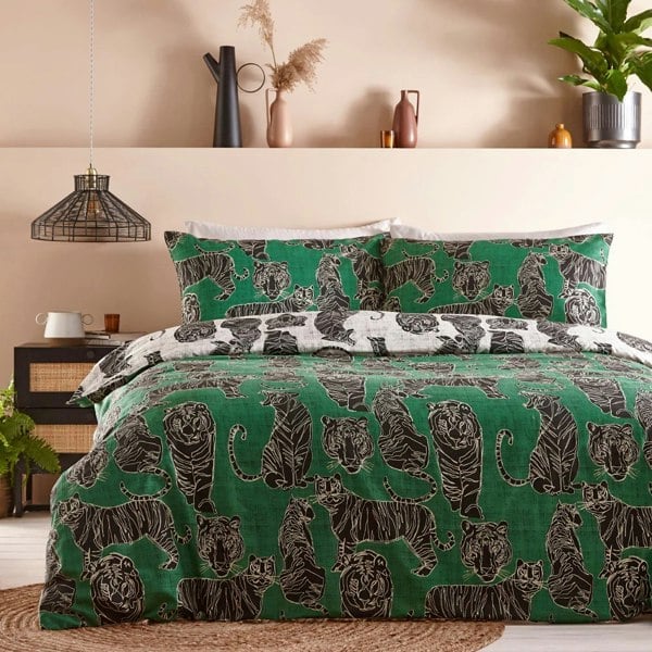 Furn Reversible Wildcat Duvet Cover Set - Jungle Green