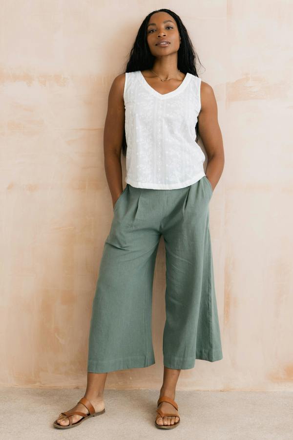 Lily & Me Embroidered Cotton Alicia Vest White