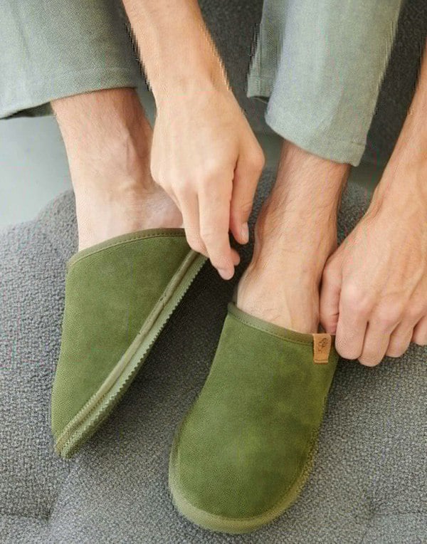 Men's Landy Sheepskin and Suede Slippers – Olive - British Boxers