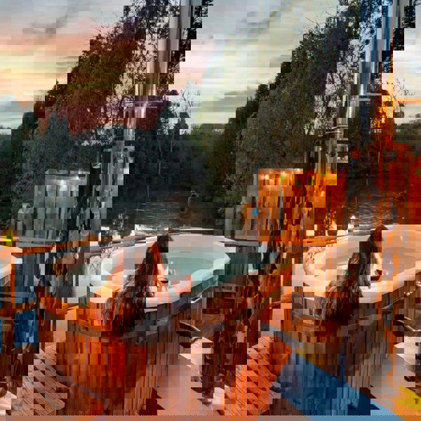 Wood Fired Ofuro Style Hot Tub, Fibreglass/ Liner, for couples.