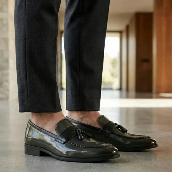 Dolcetto Mens Olive Tassel High-Gloss Patent Faux Leather Formal Loafers Shoes