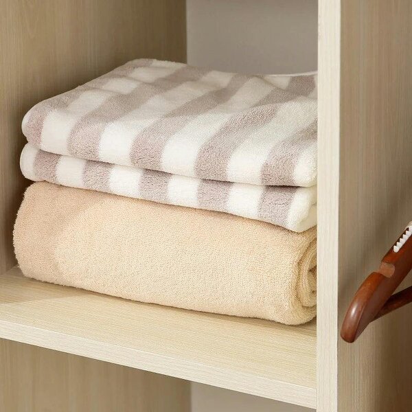 Open Wardrobe on Wheels, Bedroom Wardrobe - Clothes Hanging Rail, 3 Storage Shelves, Mobile Garment Rack for Hallway, Maple Wood-Effect