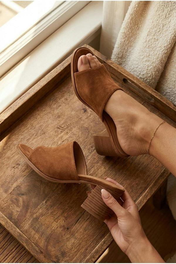 Rosa Womens Square Toe Block Heel Mules - Taupe