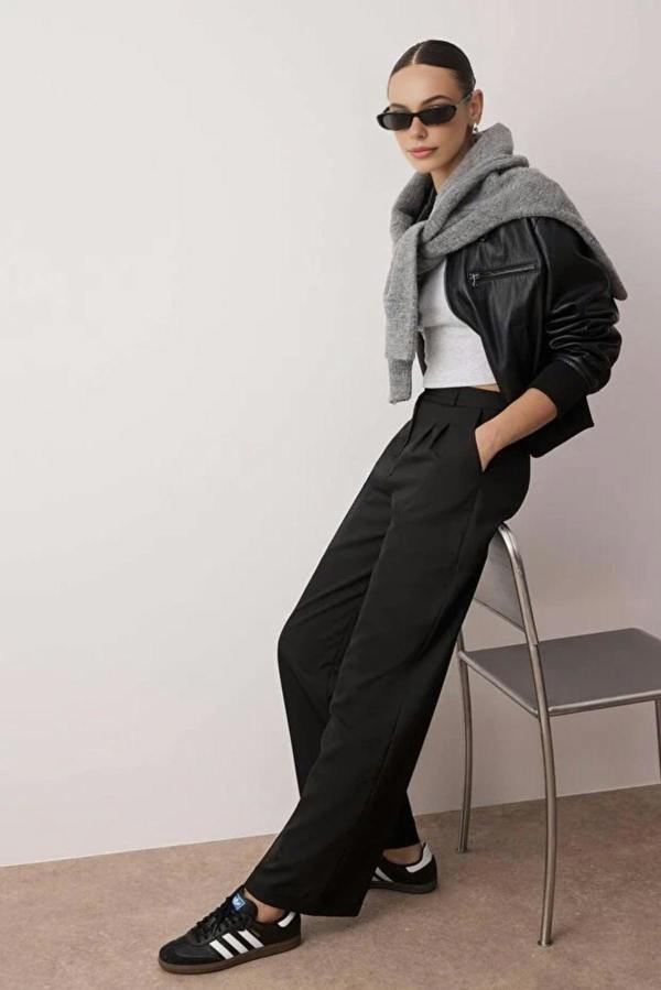 WOVCOR Wide Leg Pleated Trousers