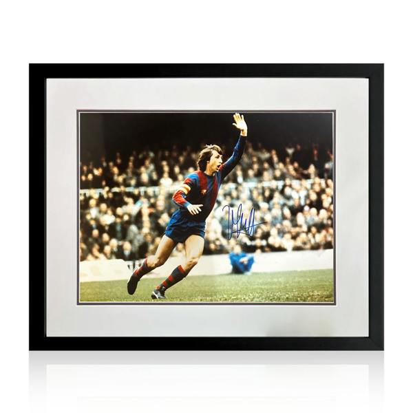Johan Cruyff Signed FC Barcelona Photo Deluxe Mount Frame (AFTAL Authentication)