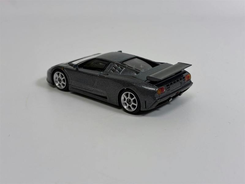 MCSlots Bugatti EB110 Super Sport Grigio Scuro LHD 1:64 Scale Mini GT MGT01002L