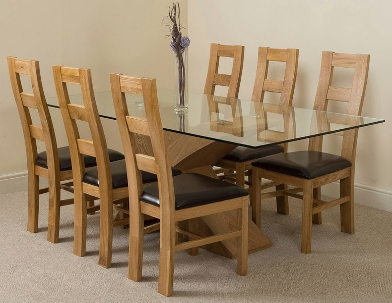 That's Furniture Valencia Oak Large Glass Dining Table & Yale Oak Chairs
