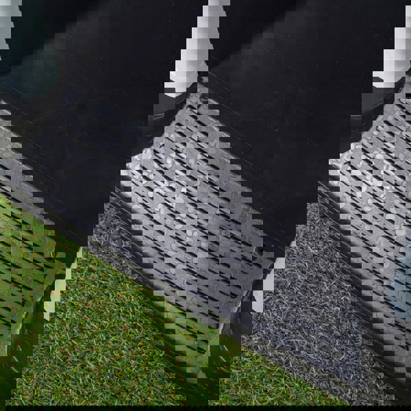 Samuel Alexander 99 x 92cm Samuel Alexander Large Outdoor Plastic Dog House with Raised Bed