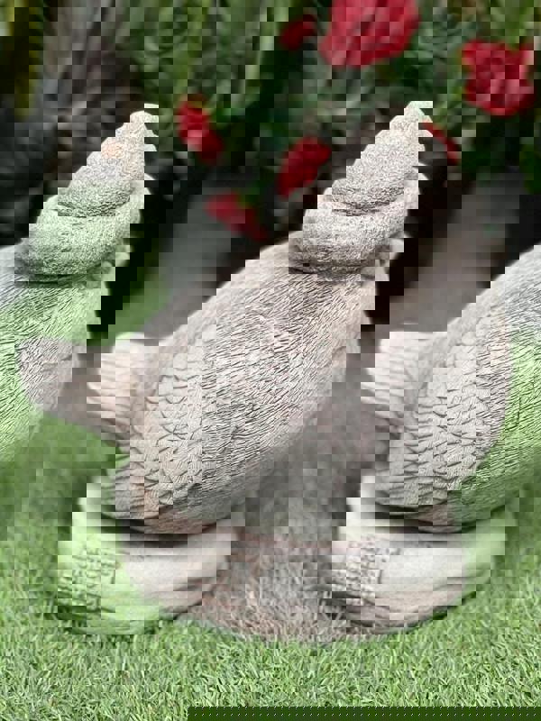 Stone Cast Christmas Robin Garden Ornament