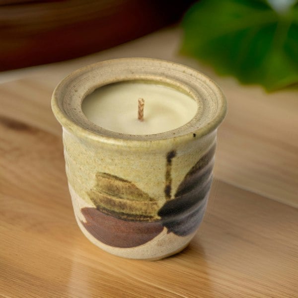 Repurposed Ceramic Pot Candle