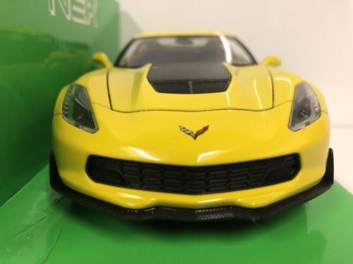 2017 chevrolet corvette z06 yellow 1:24 27 scale welly 24085y