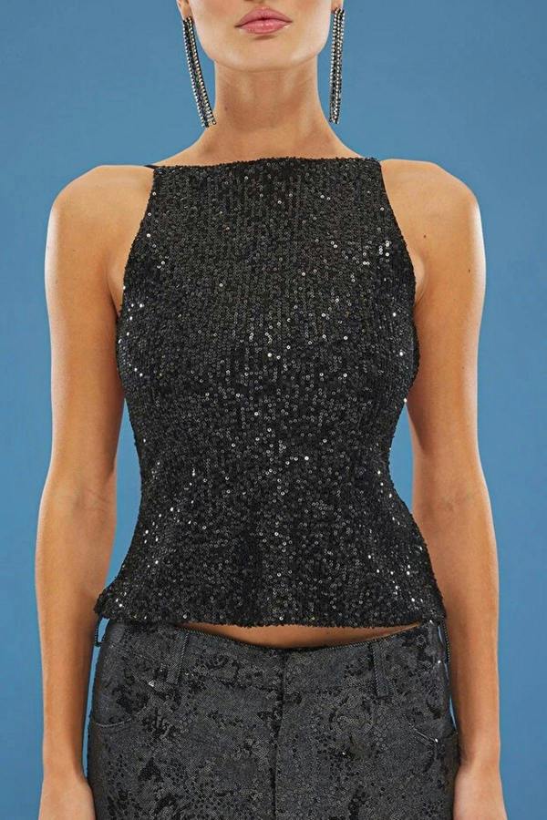 WOVCOR Glittery Sequin Knit Blouse with Back Detail