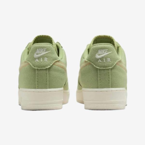 Nike HV1204-300 Sneakers   in  Green
