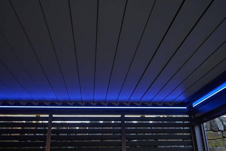 Ocean Designs Aviero 3m x 4m Retractable Free Standing Pergola