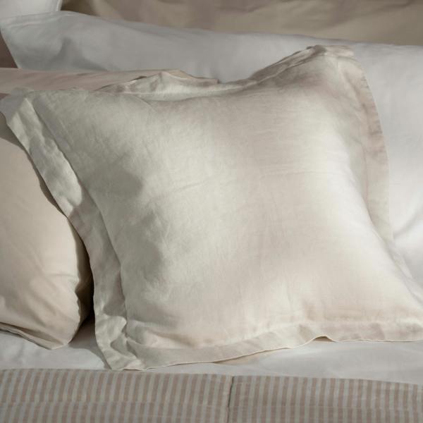Natural French Linen Pillowcases close-up detail 4 | Soak and Sleep