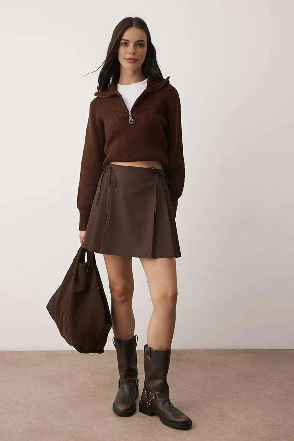 WOVCOR Mini Woven Skirt with Pleat and Ribbon Detail