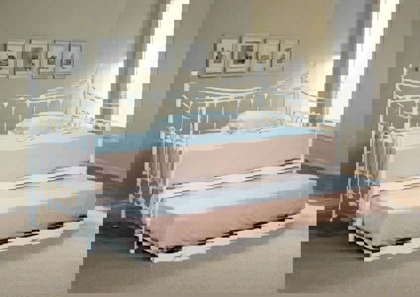 Ornate Metal Day Bed | Trundle optionalOrnate Metal Day Bed