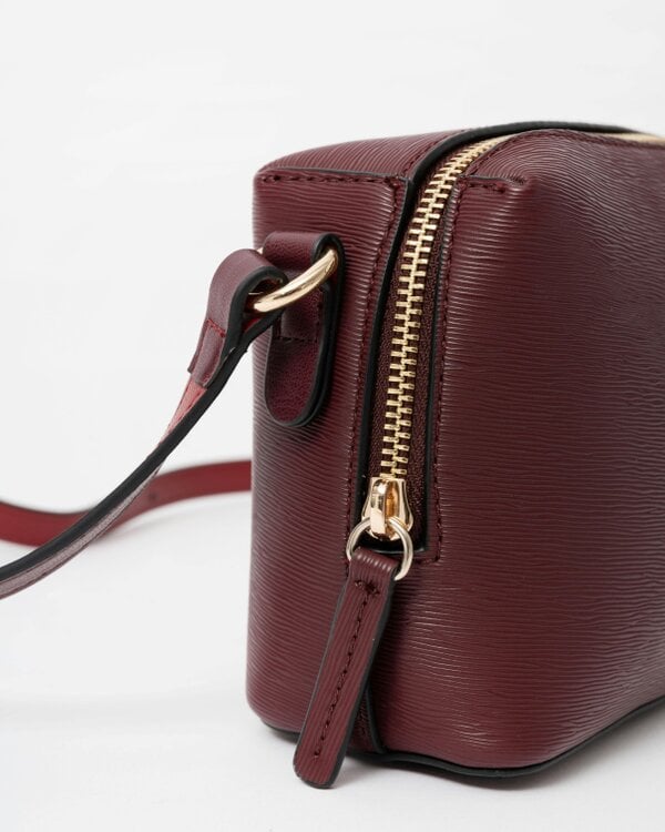 Tommy Hilfiger TH Modern Womens Camera Bag - Oxblood