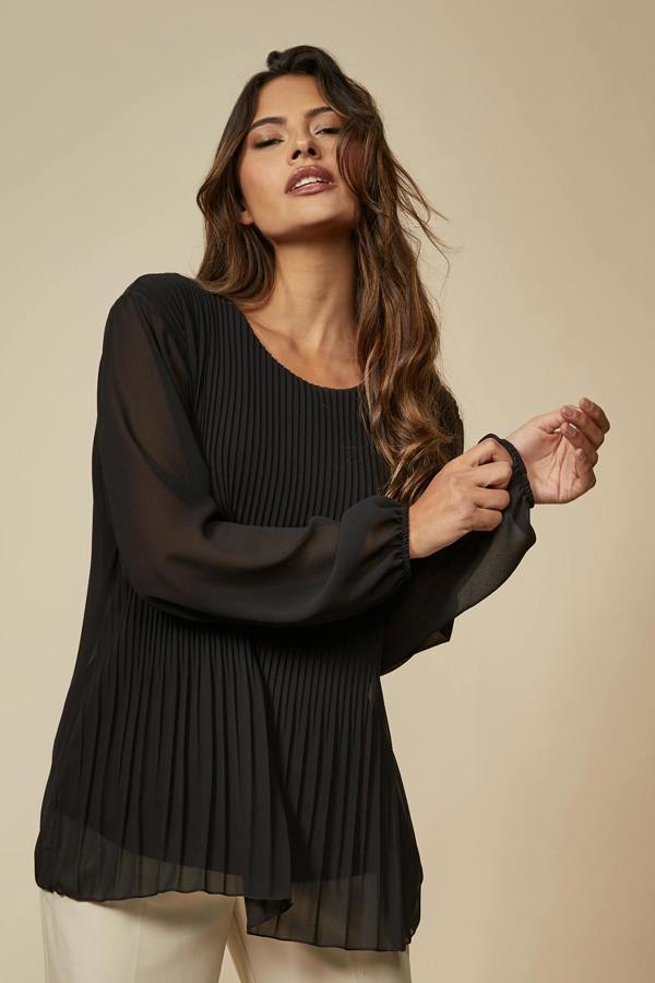 Hoxton Gal Long Sleeves Oversized Pleated Top with Tulle Details in Black