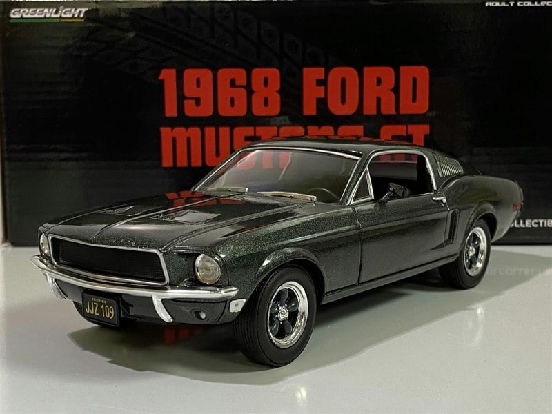 bullitt 1968 ford mustang gt green 1:24 scale greenlight 84038