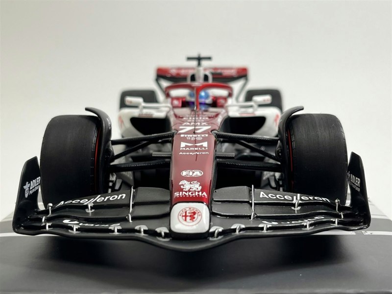 Minichamps Valtteri Bottas 2022 Alfa Romeo F1 Team Orlen Bahrain GP 1:18 Minichamps 117220177