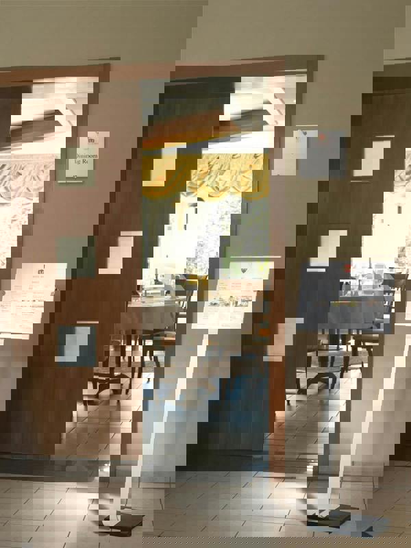 Durable CRYSTAL SIGN Aluminium Display Panel Floor Stand A3 | 1.25m | Silver