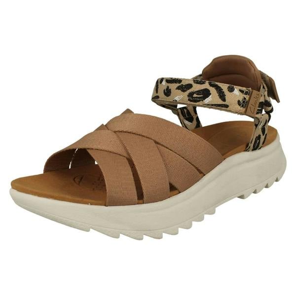 Clarks Ladies Clarks Strappy Detailed Platform Sandals DashLite Cross