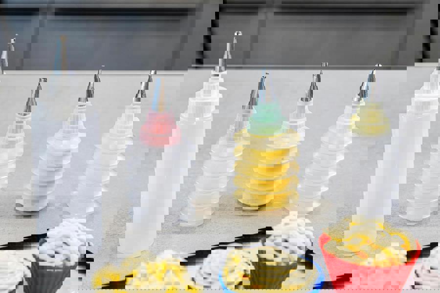 KitchenCraft Cookie and Cupcake Decorating Kit