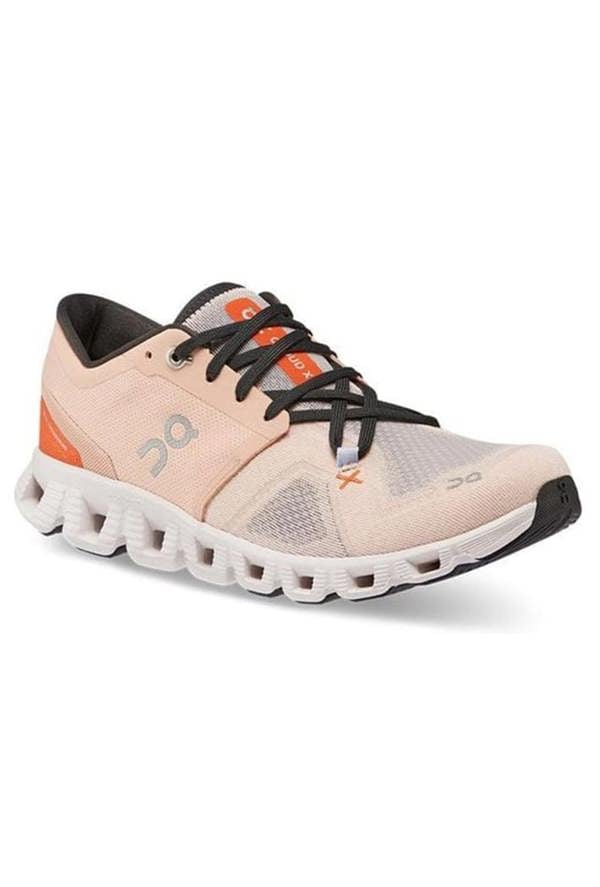 On Running Cloud X 3 Trainers