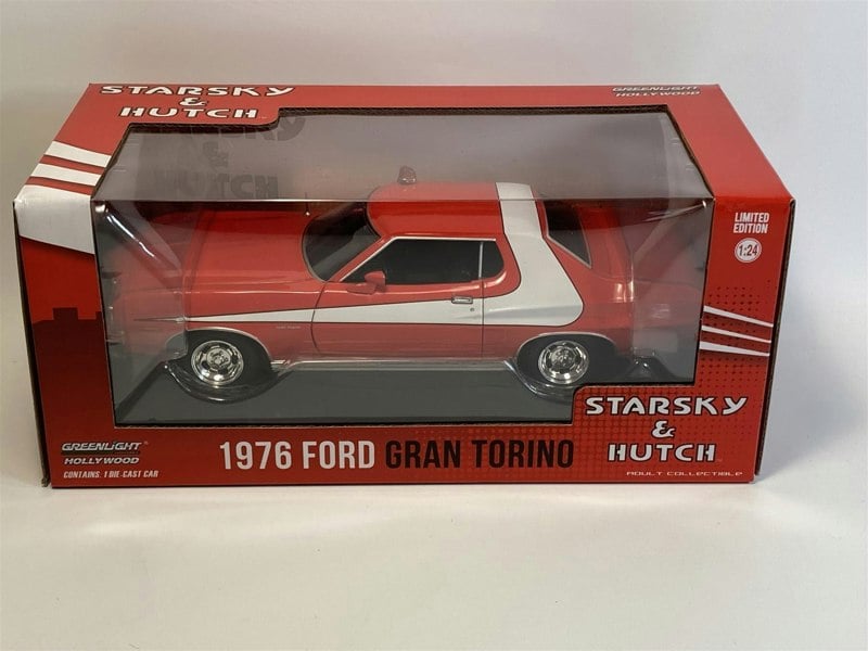 starsky and hutch 1976 ford gran torino 1:24 greenlight 84042