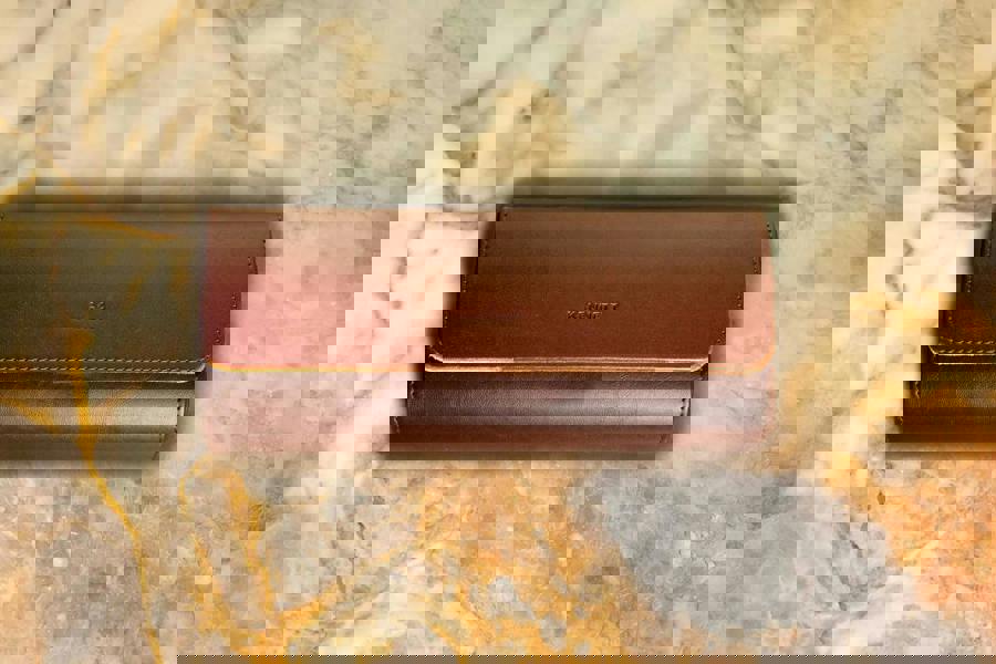 Brown Oiled Leather Watch Roll – Luxury Travel Case Kennett Great Britain