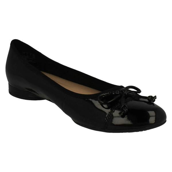 Clarks Womens Clarks Ballerina Style Flats Loreleigh Rae