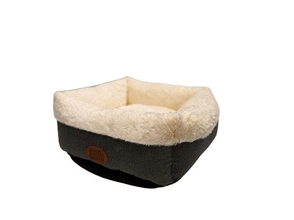 Snug and Cosy Pets Ivory Box Bed (one size) Puppy or Cat Bed