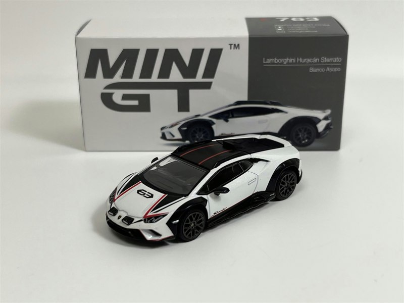 Mini GT Lamborghini Huracan Sterrato Bianco Asopo LHD 1:64 Scale MGT00763L