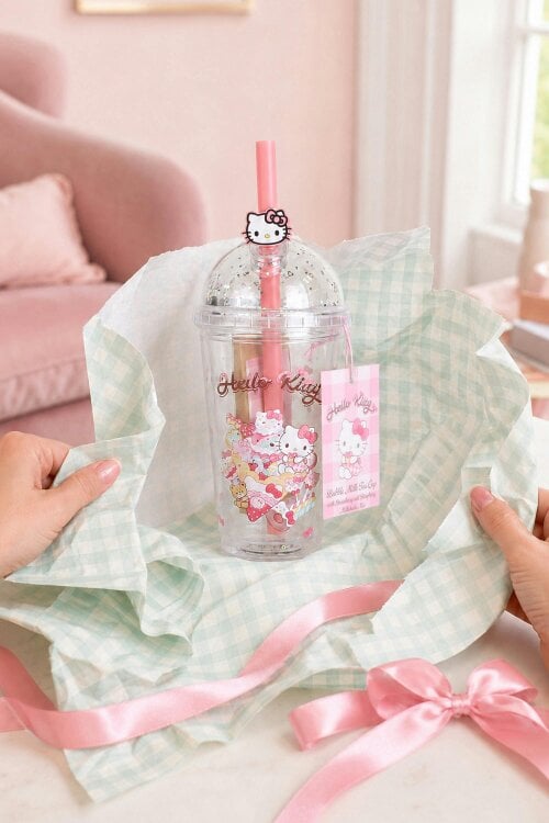 Kimm and Miller Hello Kitty Bubble Tea Cup and Milkshake Mix Gift Set