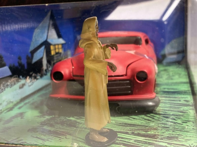 MCSlots Creepshow Creep Figure and 1951 Mercury 1:24 Scale Jada 35426