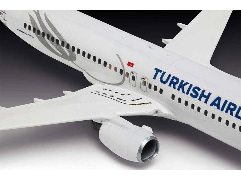 Revell Boeing 737-800 Turkish Airlines (1:144 Scale)